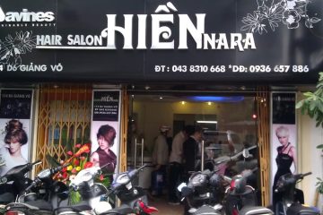 Thu hút khách đến salon chỉ bằng biển quảng cáo tóc