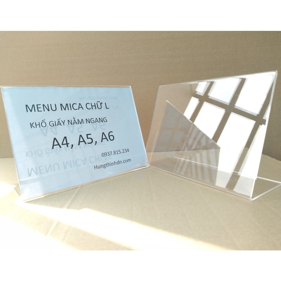 Biển mica chức danh có nhiều kích thước khác nhau